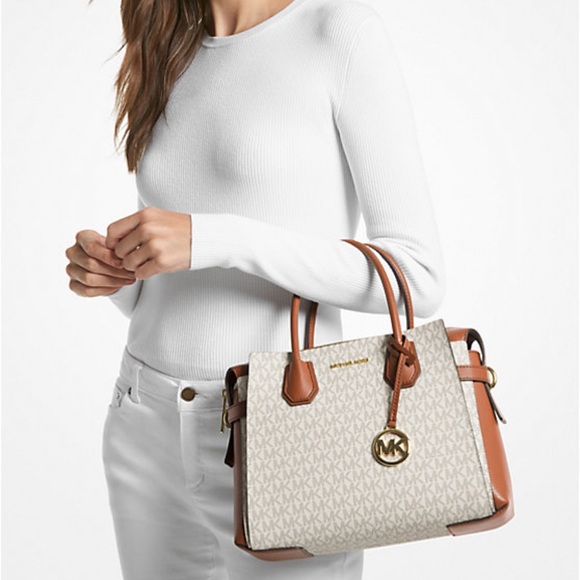 MICHAEL KORS
Mercer Medium Logo and Leather Belted Satchel
Vanilla 
NWT - Picture 4 of 16